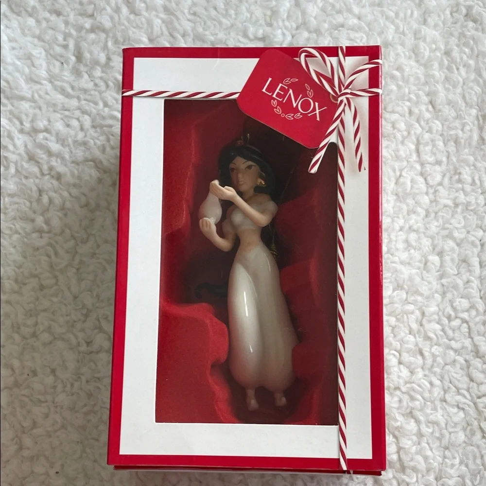 Lenox Jasmine ornament - Picture 1 of 2